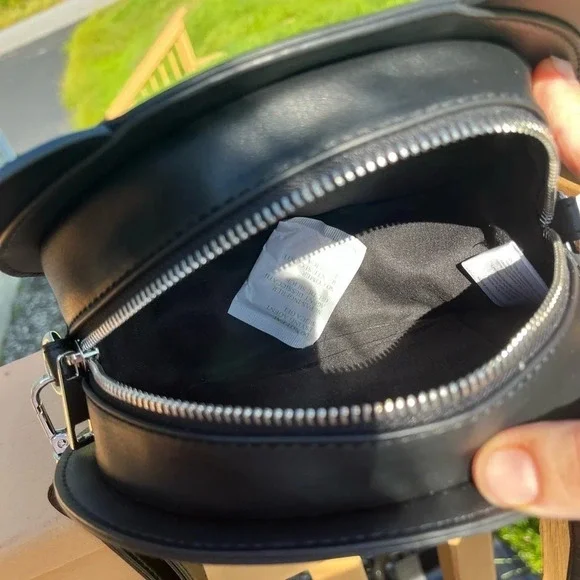 Mad Engine Black Cat Crossbody Bag • Bright Eyes • Spooky Cute Style • NWT - Picture 4 of 4